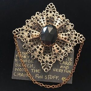 Large Vintage Brooch W/Chain Black Stone Silver